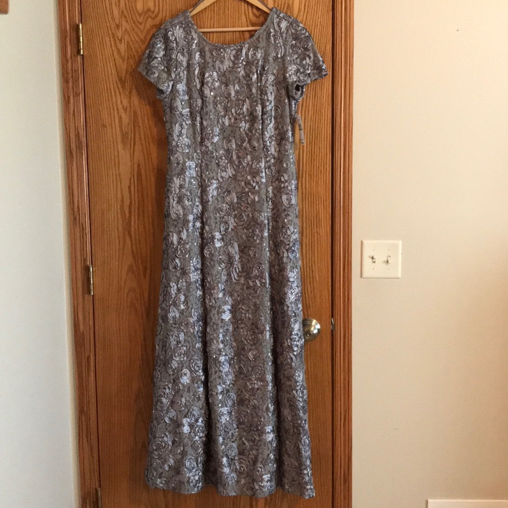 Alex Evenings Long gray gown